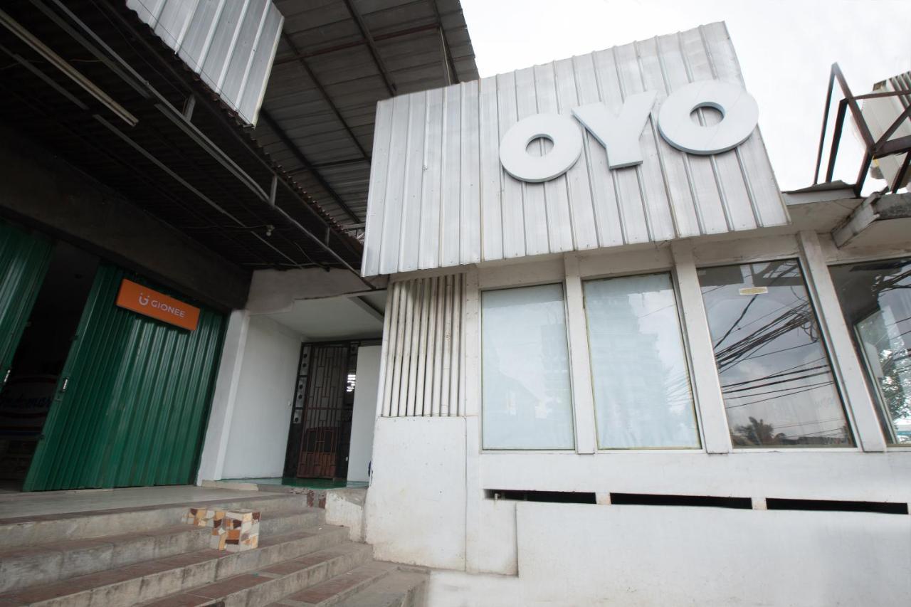 Oyo 298 Gemilang Guesthouse Tangerang Exterior photo